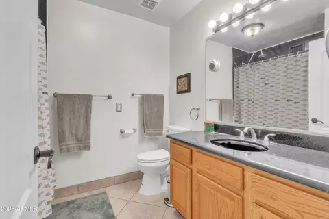 Bath - 1044 E Irvine Rd, Phoenix, AZ 85086 photo 4 of 6