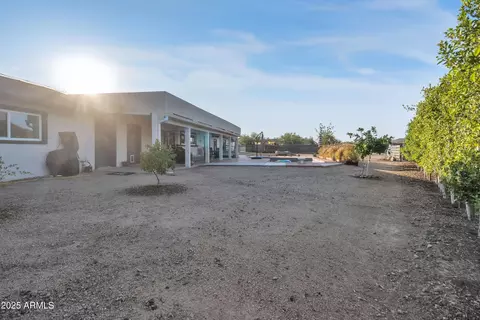 Exterior - 1044 E Irvine Rd, Phoenix, AZ 85086 photo 9 of 9