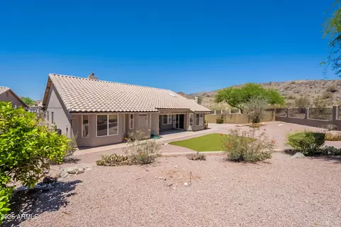 Exterior - 2422 E Rockledge Rd, Phoenix, AZ 85048 photo 8 of 13