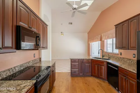 Kitchen - 2422 E Rockledge Rd, Phoenix, AZ 85048 photo 5 of 8