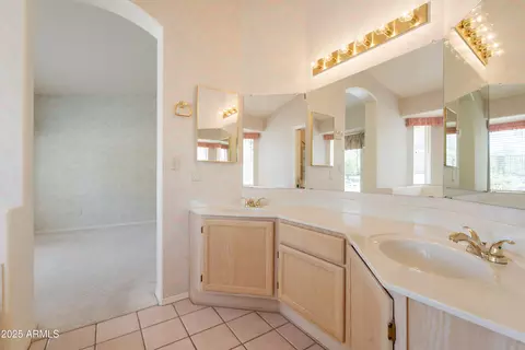 Bath - 2422 E Rockledge Rd, Phoenix, AZ 85048 photo 3 of 5