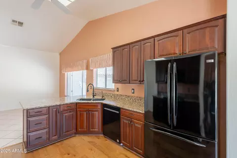 Kitchen - 2422 E Rockledge Rd, Phoenix, AZ 85048 photo 4 of 8
