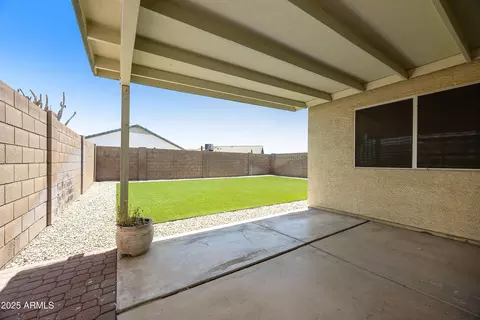 Exterior - 3011 W Salter Dr, Phoenix, AZ 85027 photo 6 of 7