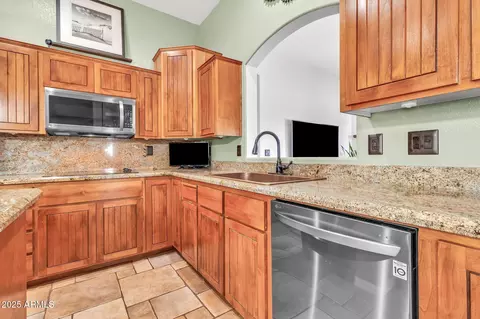 Kitchen - 2699 E Claxton Rd, Gilbert, AZ 85297 photo 1 of 5