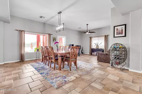 Dining - 2699 E Claxton Rd, Gilbert, AZ 85297 photo 2 of 2