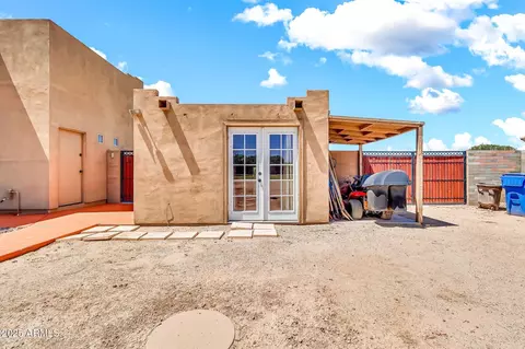 Exterior - 2699 E Claxton Rd, Gilbert, AZ 85297 photo 9 of 14