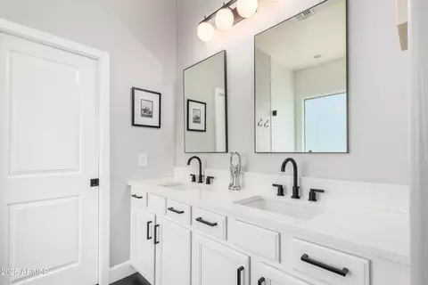 4662 S Calico Rd, Gilbert, AZ 85297 photo 16