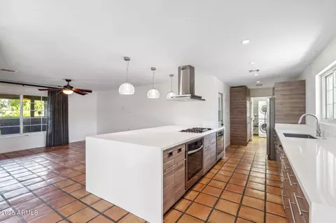 Kitchen - 216 E Harmont Dr, Phoenix, AZ 85020 photo 2 of 7