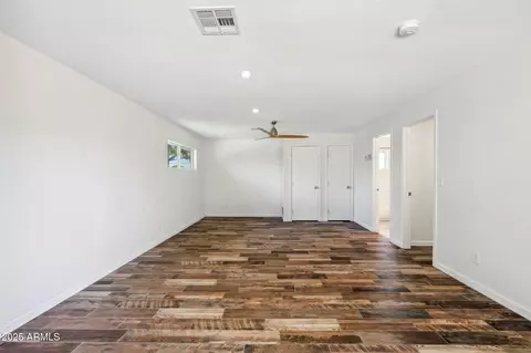 Living - 216 E Harmont Dr, Phoenix, AZ 85020 photo 7 of 8