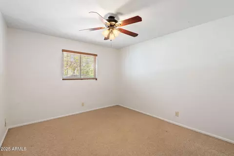 Bedroom - 216 E Harmont Dr, Phoenix, AZ 85020 photo 3 of 6