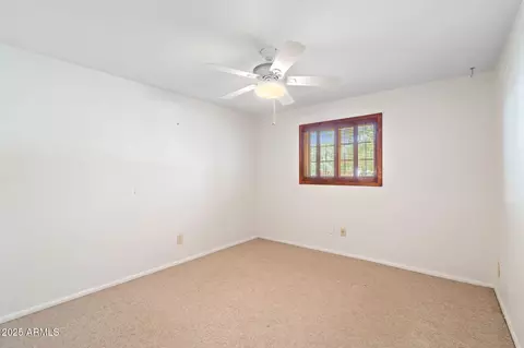 Bedroom - 216 E Harmont Dr, Phoenix, AZ 85020 photo 5 of 6