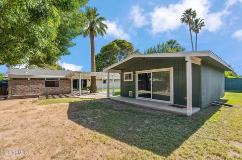 Exterior - 216 E Harmont Dr, Phoenix, AZ 85020 photo 11 of 12