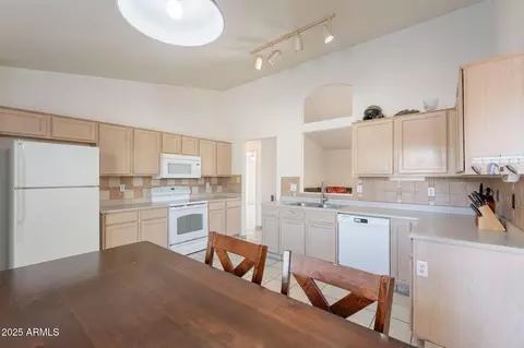 Kitchen - 10305 E Dragoon Ave, Mesa, AZ 85208 photo 4 of 4