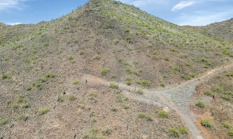18 W Nn W Sentinel Rock Rd #2, Phoenix, AZ 85086