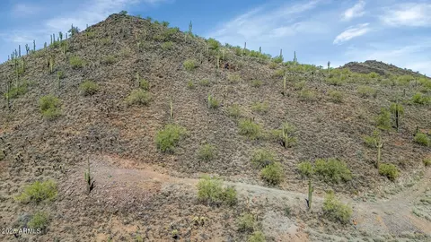 18 W Nn W Sentinel Rock Rd #2, Phoenix, AZ 85086 photo 3