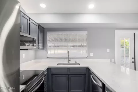 Kitchen - 1055 E Ingram St, Mesa, AZ 85203 photo 3 of 4