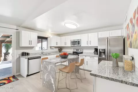 Kitchen - 3410 Everett Dr, Phoenix, AZ 85032 photo 4 of 5