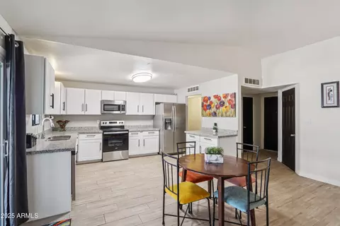 Kitchen - 3410 Everett Dr, Phoenix, AZ 85032 photo 5 of 5