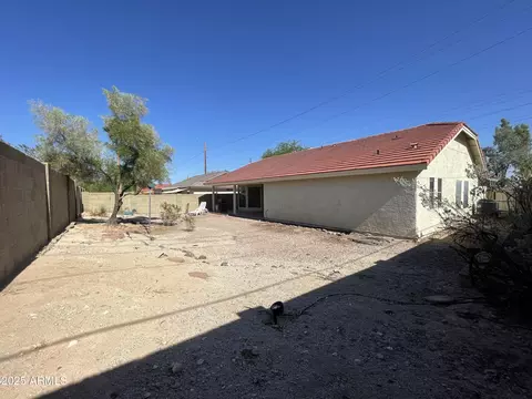 Exterior - 4008 E Knox Rd, Phoenix, AZ 85044 photo 5 of 11