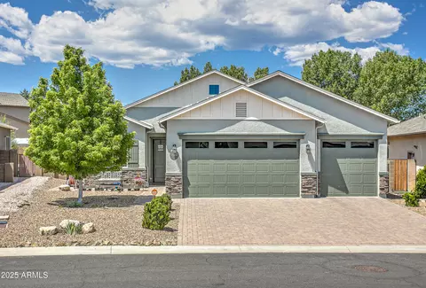 932 N Gomez St, Dewey, AZ 86327