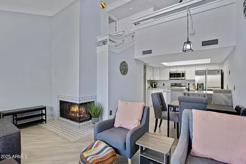 Living - 848 E Morningside Dr, Phoenix, AZ 85022 photo 3 of 3