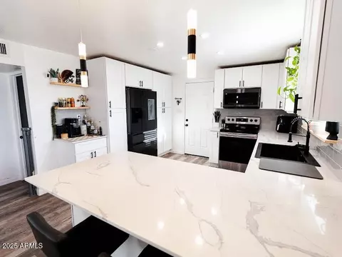1705 S Cedar Dr, Apache Junction, AZ 85120