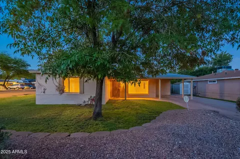 7035 N 11th Pl, Phoenix, AZ 85020