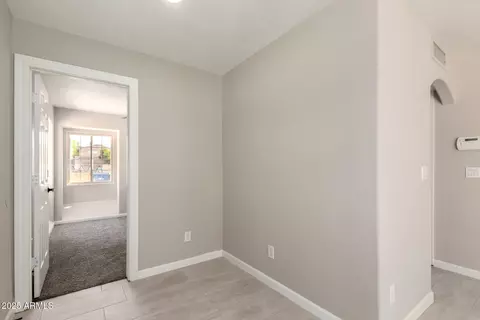 Entry Way - 619 E Jensen St #14, Mesa, AZ 85203 photo 2 of 2