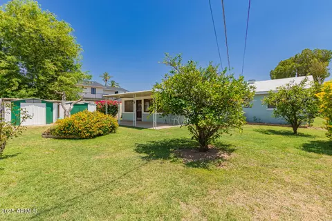 Exterior - 4140 E Glenrosa Ave, Phoenix, AZ 85018 photo 2 of 5