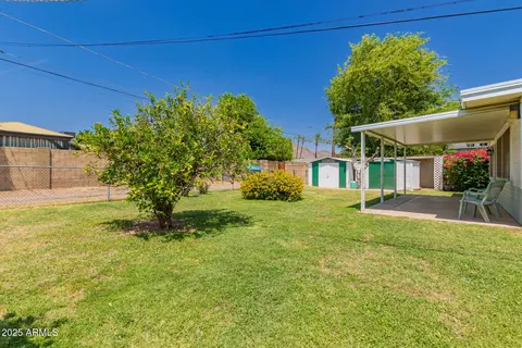 Exterior - 4140 E Glenrosa Ave, Phoenix, AZ 85018 photo 3 of 5