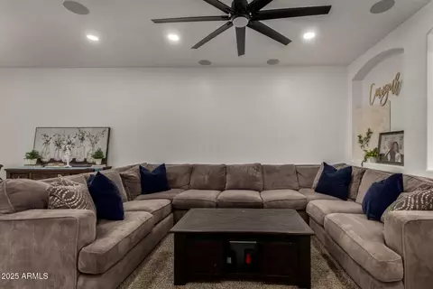 465 E Frances Ln, Gilbert, AZ 85295 photo 15