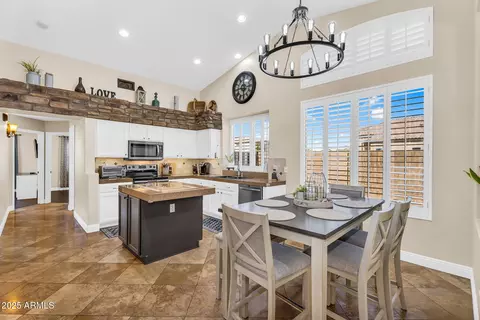 6352 W Hackamore Dr, Phoenix, AZ 85083