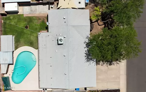 View/Area - 2432 W Echo Ln, Phoenix, AZ 85021 photo 2 of 2