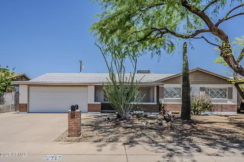 2432 W Echo Ln, Phoenix, AZ 85021
