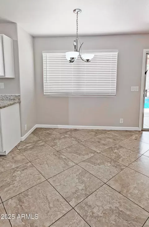 Dining - 1332 E Charleston Ave, Phoenix, AZ 85022 photo 1 of 1