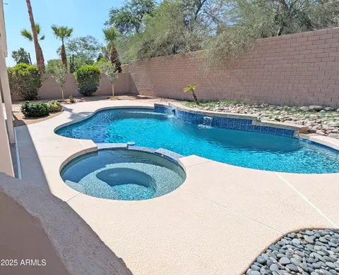 Exterior - 1332 E Charleston Ave, Phoenix, AZ 85022 photo 7 of 11