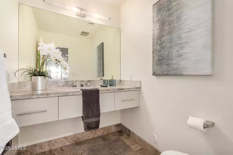 Bath - 4312 E Roma Ave, Phoenix, AZ 85018 photo 5 of 5