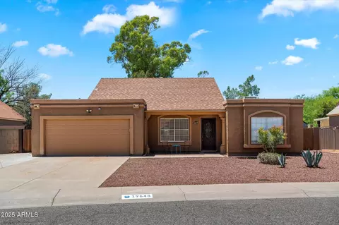 Exterior - 19648 N 8th Pl, Phoenix, AZ 85024 photo 2 of 4