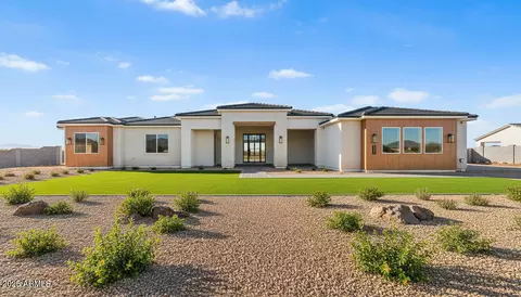 1951 E Long Rifle Rd, Phoenix, AZ 85086