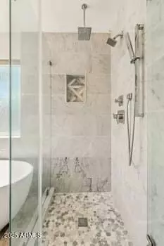 Bath - 807 E San Remo Ave, Gilbert, AZ 85234 photo 4 of 6