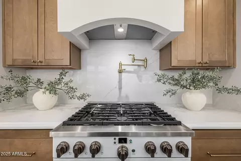 Kitchen - 2743 E Virginia St, Gilbert, AZ 85296 photo 5 of 10