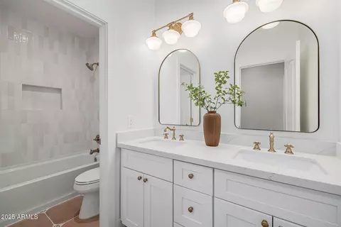 Bath - 2743 E Virginia St, Gilbert, AZ 85296 photo 6 of 7