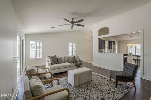 890 N Bogle Ct, Chandler, AZ 85225