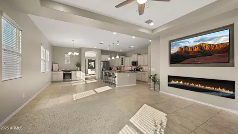 4341 Evelyn St, Gilbert, AZ 85295 photo 4