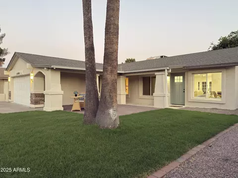 2753 E Aster Dr, Phoenix, AZ 85032
