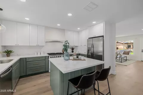Kitchen - 2753 E Aster Dr, Phoenix, AZ 85032 photo 1 of 5