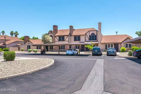 8111 W Wacker Rd #94, Peoria, AZ 85381
