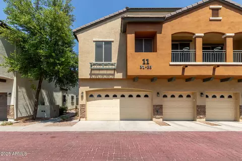 2727 N Price Rd #32, Chandler, AZ 85224