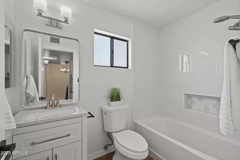 Bath - 2455 E Broadway Rd #122, Mesa, AZ 85204 photo 2 of 3