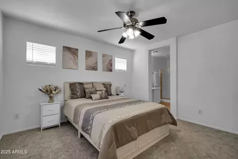 Bedroom - 1420 E Sonrisas St, Phoenix, AZ 85040 photo 5 of 8